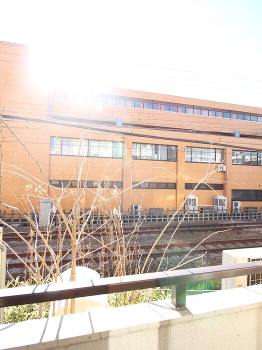 物件内観写真17　(室内からの展望)