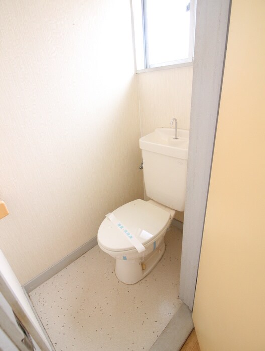 物件内観写真11　(トイレ)