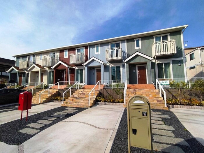 物件外観写真5　(駐輪場)