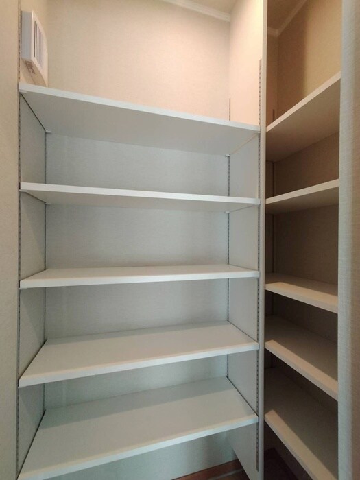 物件内観写真14　(靴箱)