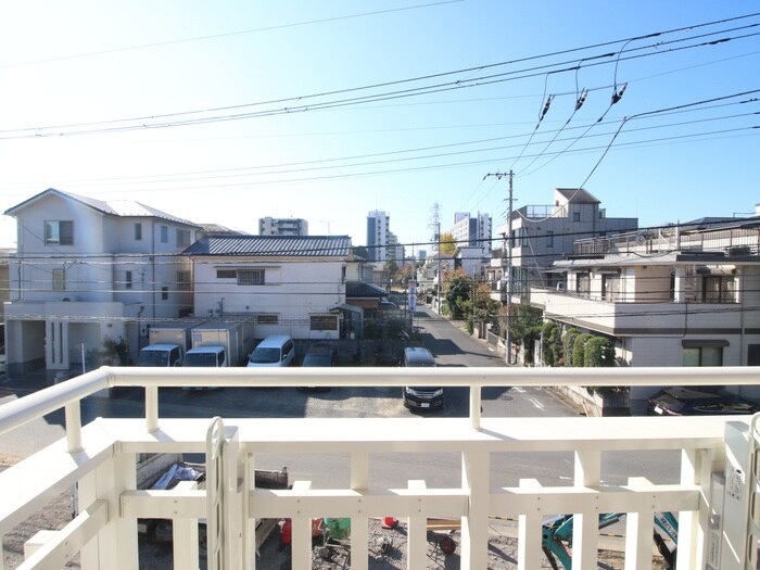 物件内観写真17　(室内からの展望)