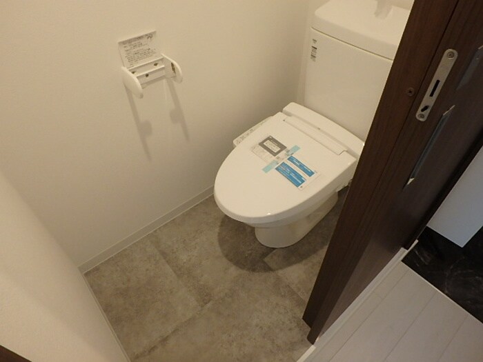 物件内観写真10　(トイレ)