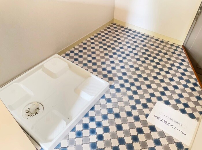 物件内観写真8　(洗濯機置場)