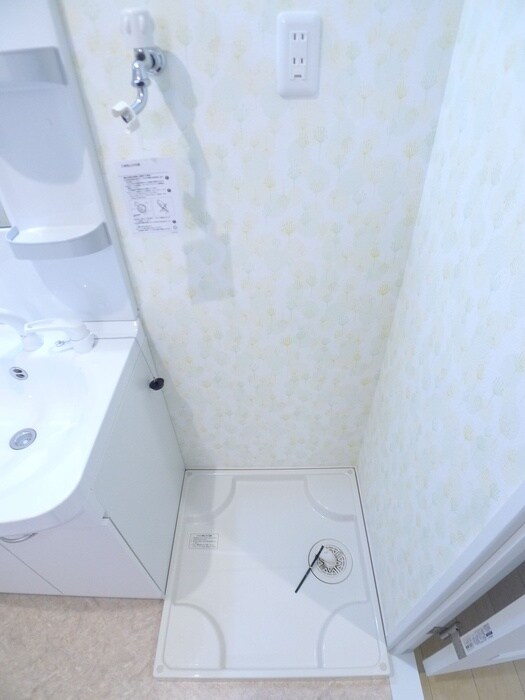 物件内観写真15　(洗濯機置場)