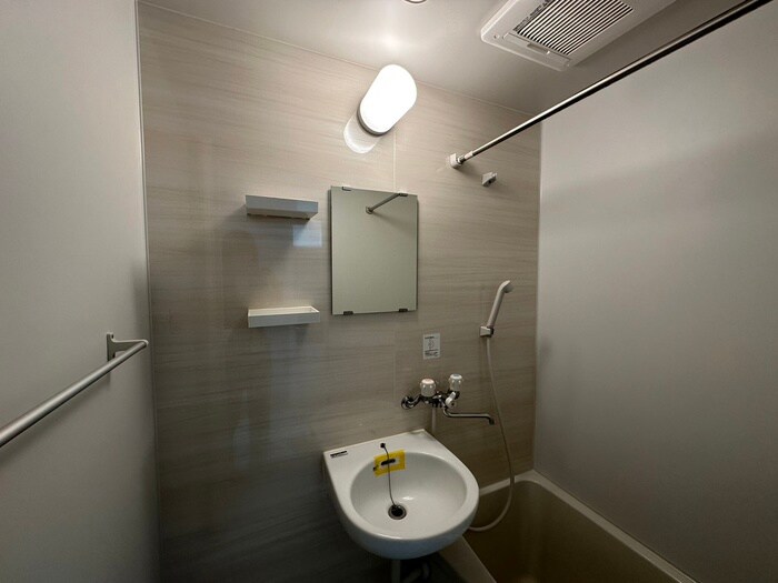 物件内観写真10　(洗面)