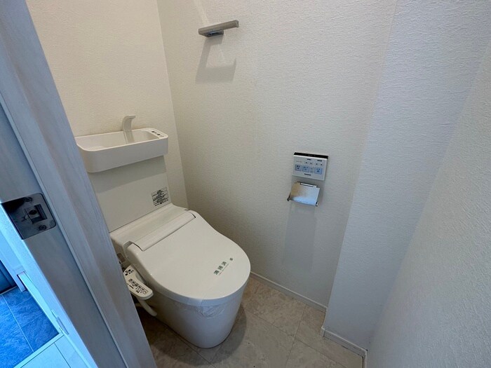 物件内観写真11　(トイレ)