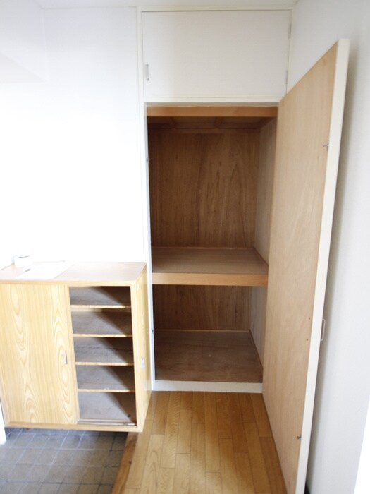 物件内観写真14　(収納)