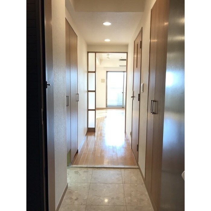 物件内観写真13　(廊下)