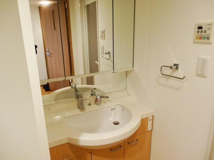 物件内観写真17　(洗面)