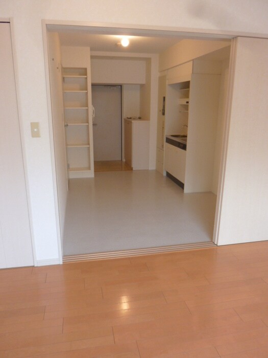 物件内観写真9　(居室)