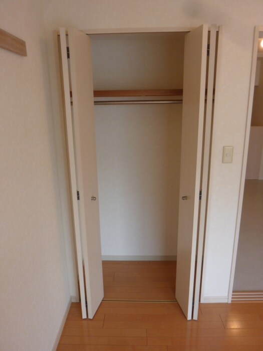 物件内観写真11　(収納)