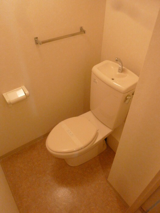 物件内観写真15　(トイレ)