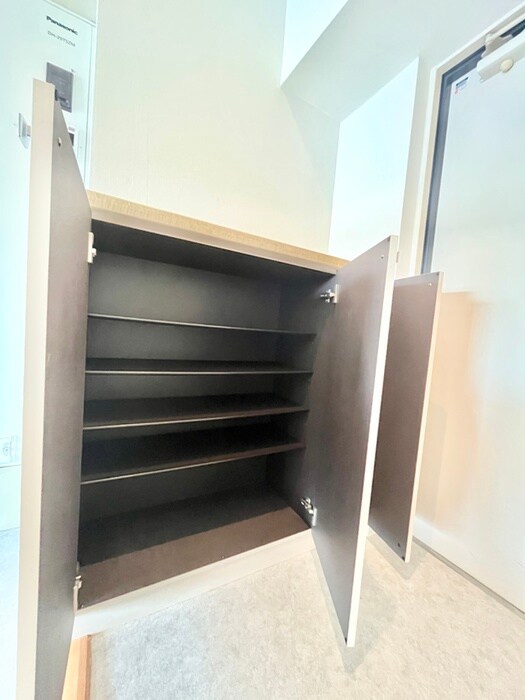 物件内観写真18　(靴箱)