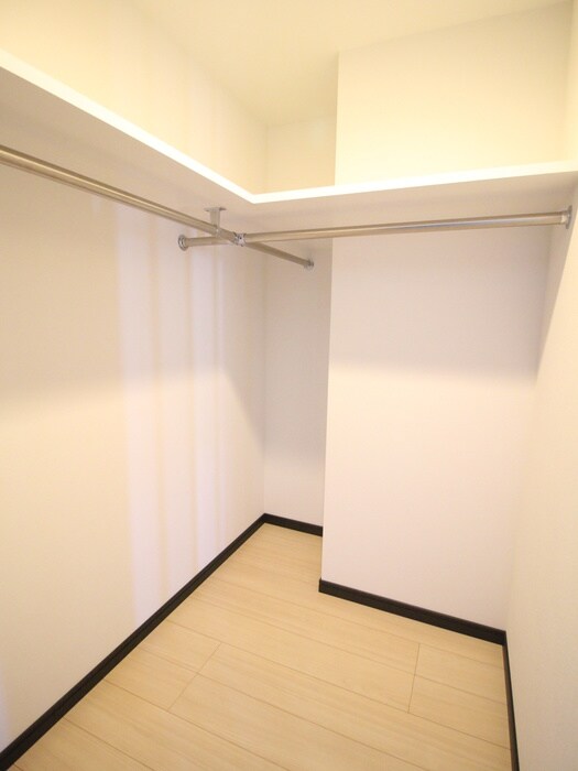 物件内観写真11　(収納)