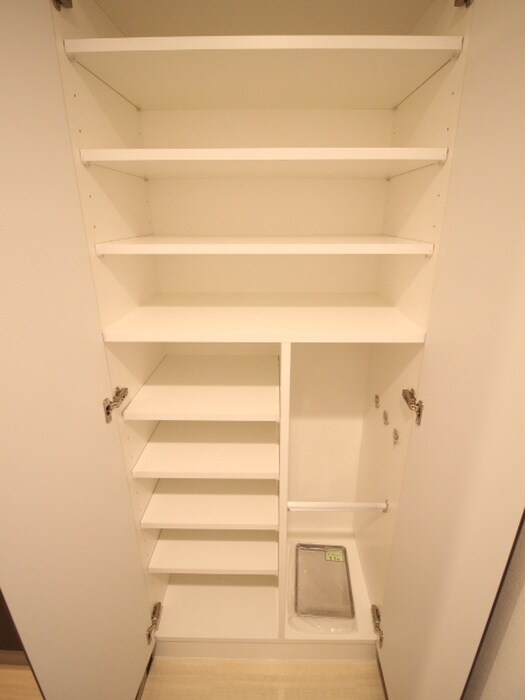 物件内観写真16　(靴箱)