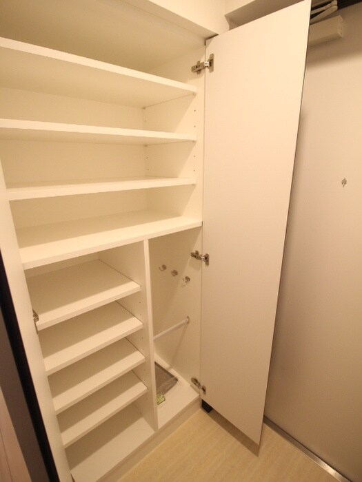 物件内観写真17　(靴箱)