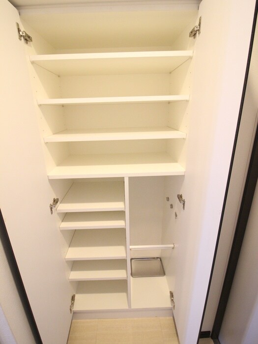 物件内観写真17　(靴箱)