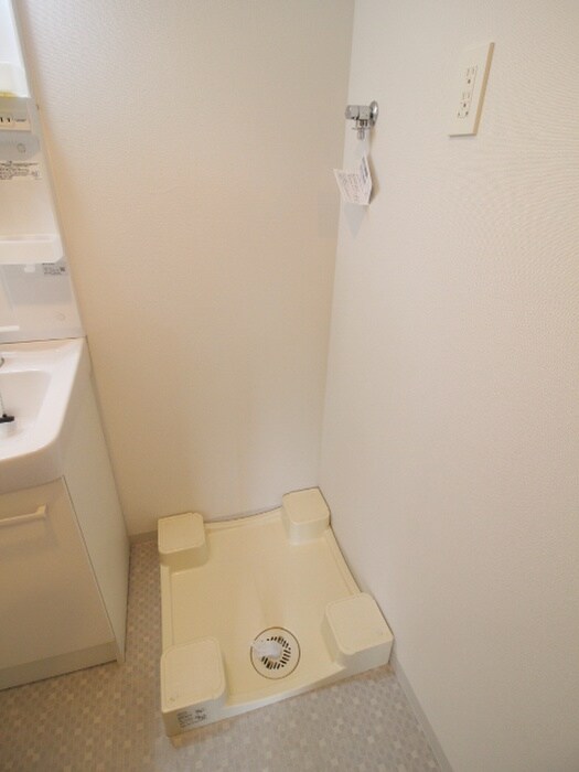 物件内観写真20　(洗濯機置場)