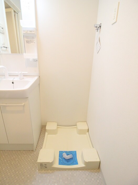 物件内観写真22　(洗濯機置場)