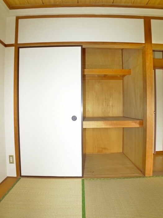 物件内観写真10　(収納)