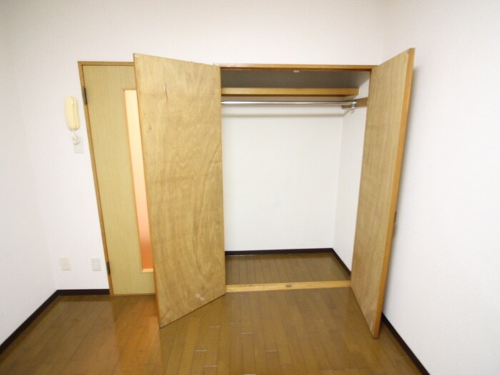 物件内観写真10　(収納)