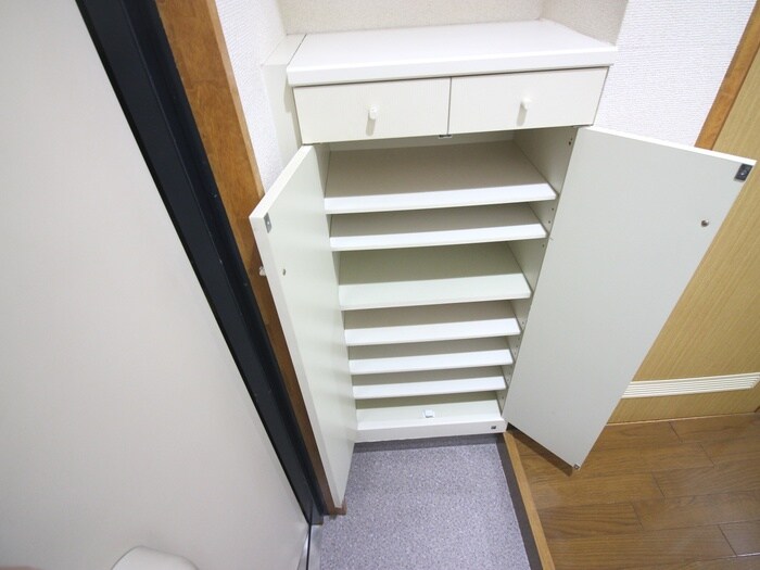 物件内観写真14　(靴箱)