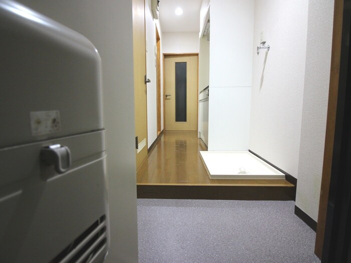 物件内観写真15　(玄関)