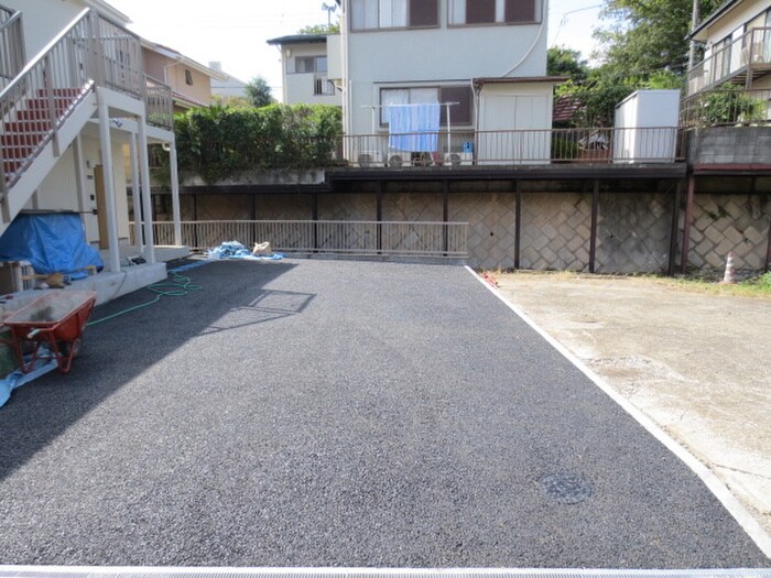 物件外観写真3　(駐車場)