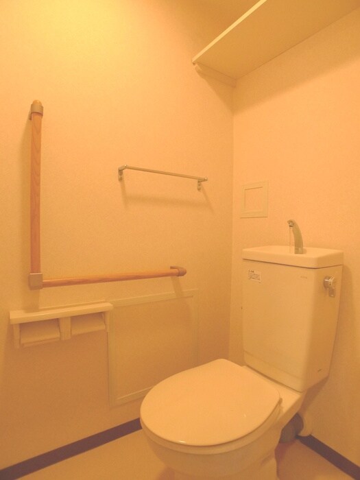 物件内観写真10　(トイレ)