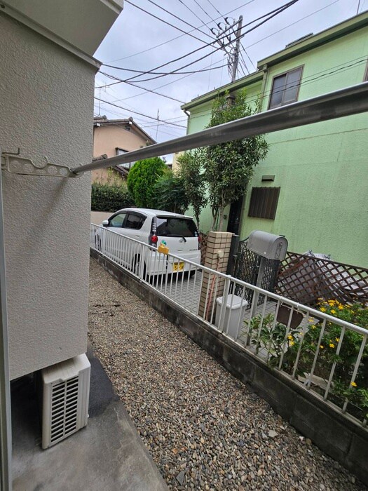 物件内観写真13　(室内からの展望)