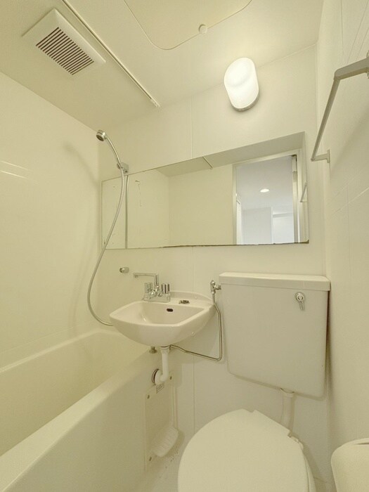 物件内観写真11　(洗面)