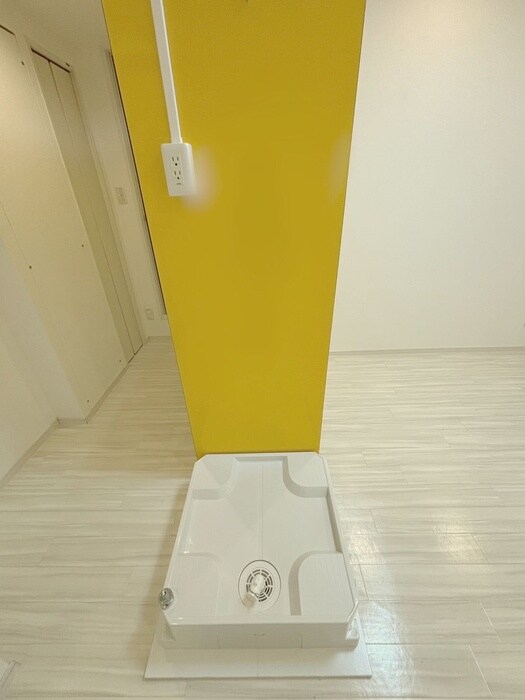 物件内観写真13　(洗濯機置場)