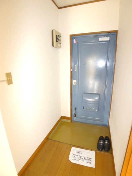 物件内観写真19　(玄関)