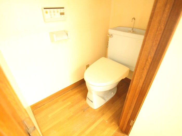 物件内観写真9　(トイレ)