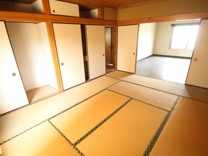 物件内観写真13　(居室)