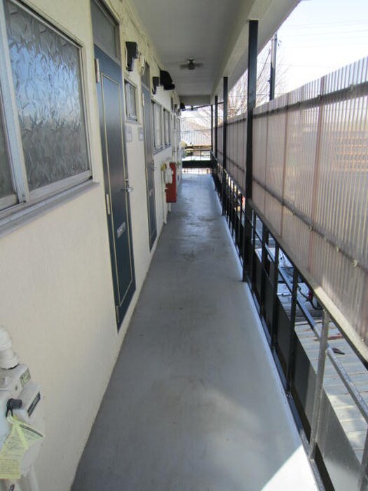 物件外観写真5　(エントランス部分)