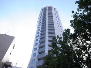 乃木坂パ－クハウス(301)外観写真