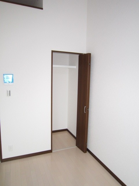 物件内観写真10　(収納)