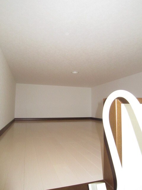 物件内観写真11　(ロフト)