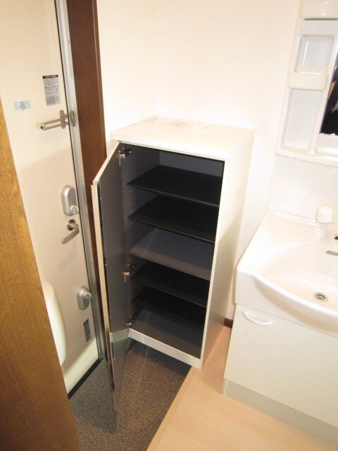 物件内観写真16　(靴箱)