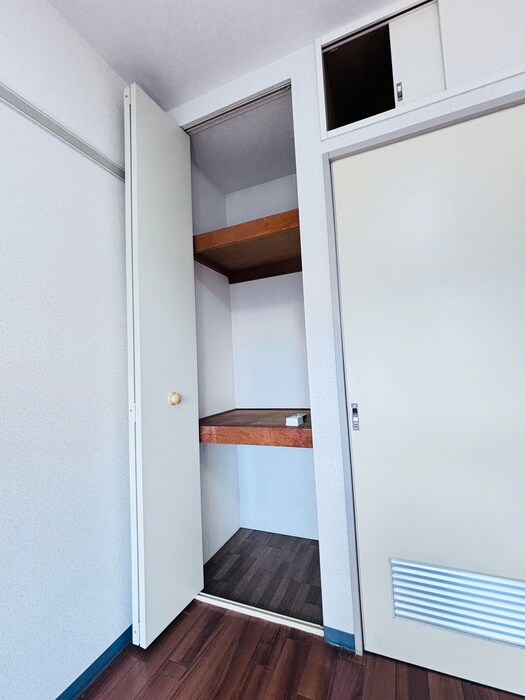 物件内観写真18　(収納)