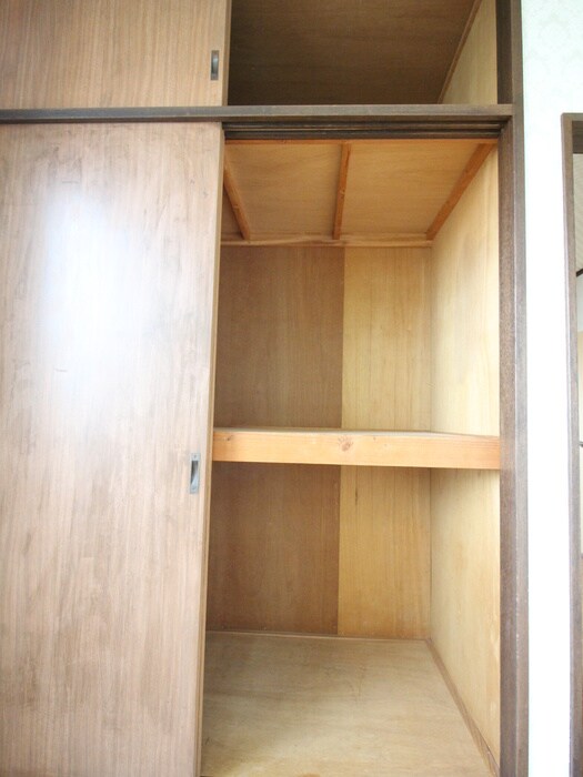 物件内観写真16　(収納)