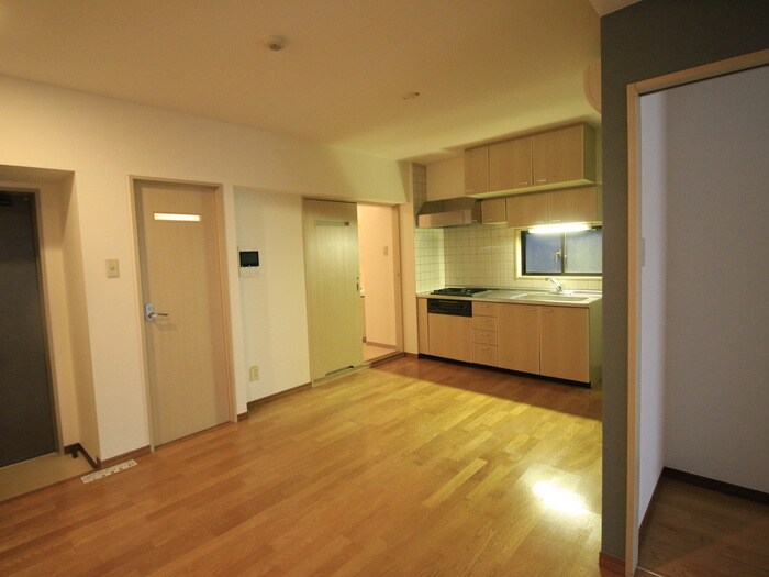 物件内観写真8　(居室)