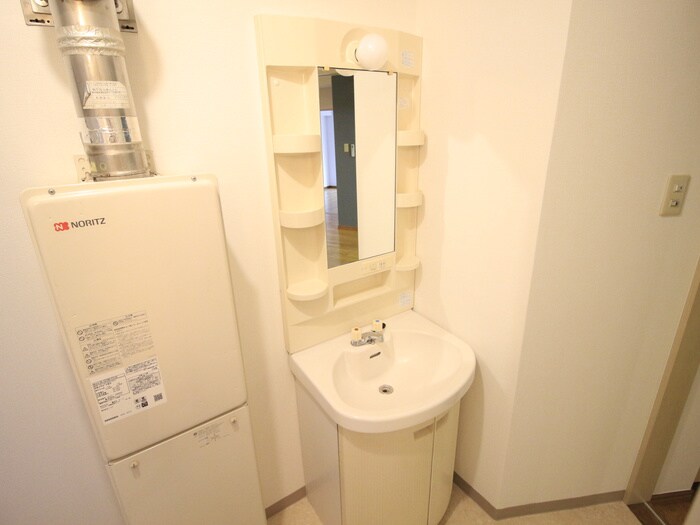 物件内観写真15　(洗面)