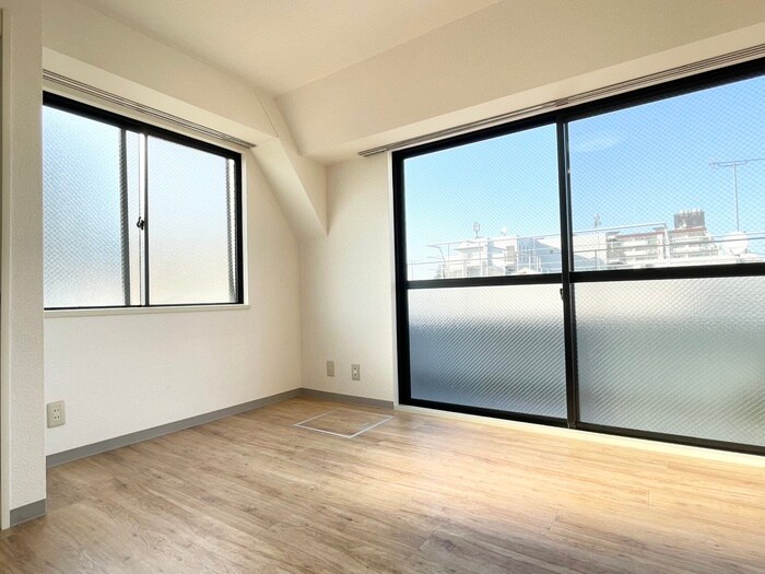 物件内観写真7　(居室)