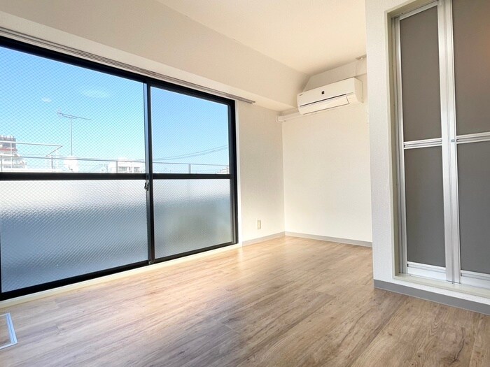 物件内観写真8　(居室)