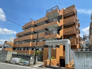 ﾗｲｵﾝｽﾞﾏﾝｼｮﾝ多摩永山（402）外観写真