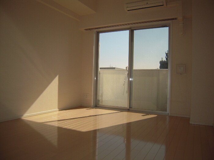 物件内観写真10　(居室)