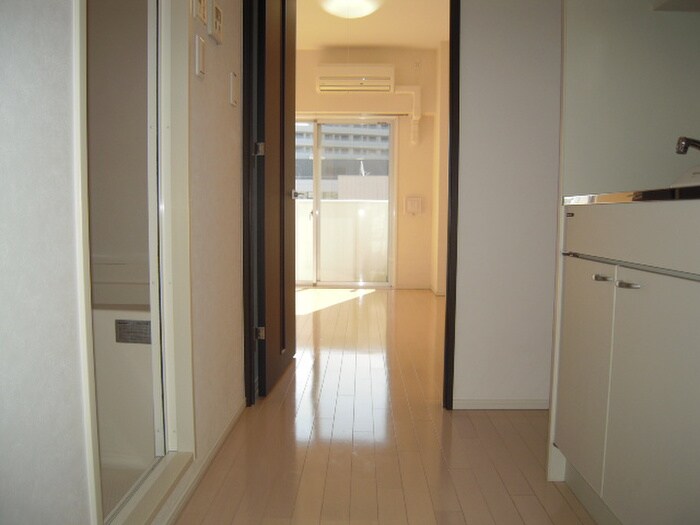 物件内観写真12　(廊下)