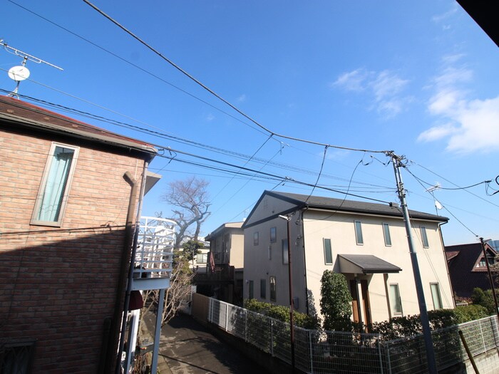 物件内観写真18　(室内からの展望)